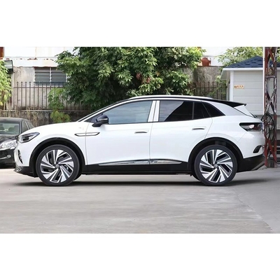 2024 폭스바겐 ID4 전기 SUV 425km 크루징 레인지와 84.8kWh 배터리 용량