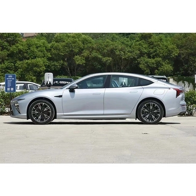 안전 2024 Neta S 1160 km/h 버전 8개의 에어백과 앞 디스크 후방 디스크 브레이크