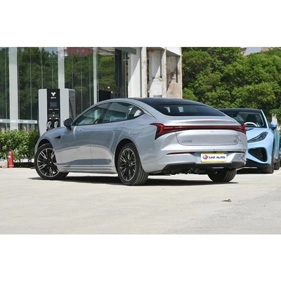안전 2024 Neta S 1160 km/h 버전 8개의 에어백과 앞 디스크 후방 디스크 브레이크