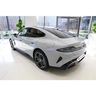 샤오미 Su7의 최신 에너지 스포츠카 리?? 배터리와 최대 토크 838 Nm