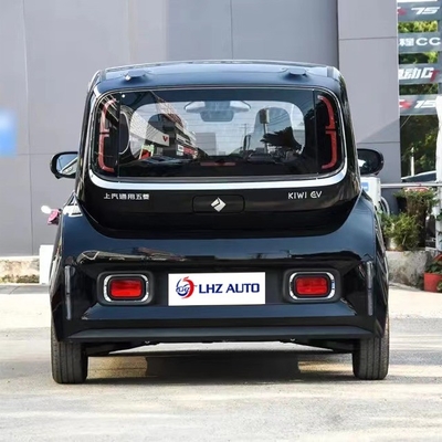 305km 범위와 105km / h 속도 2024 Baojun Kiwi EV의 최고 평가 성인 전기 자동차