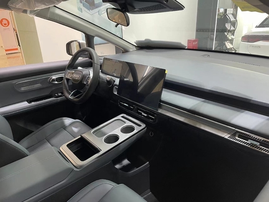 s 2023 AION Y 플러스 에너지 SUV 400-600km 범위와 어두운 실내 컬러 좌석 5