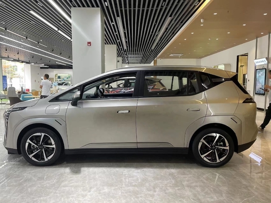 s 2023 AION Y 플러스 에너지 SUV 400-600km 범위와 어두운 실내 컬러 좌석 5