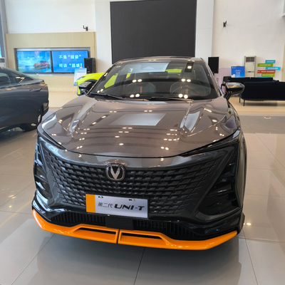 차간 UNI-T 1.5T 5도어 5석 SUV 4535*1870*1565 및 낮은 총 소유 비용