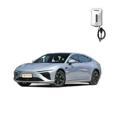 2024 Neta S 1160 km 버전 ESC와 최대 토크를 갖춘 플러그인 하이브리드 스포츠 세단