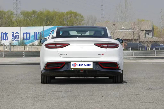 2024 Neta GT 620N.m 최대 토크와 560-660KM 크루즈 범위로 승차를 업그레이드하십시오.