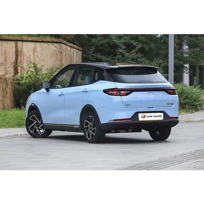 소형 전기 SUV 자동차 NETA AYA 2024 5 개의 문과 5 개의 좌석 순수 전기 범위 300-400km