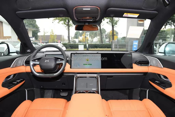하이 스피드 전기 SUV 자동차 2023 Xpeng G9 파노라마 태양 지붕과 702km 범위