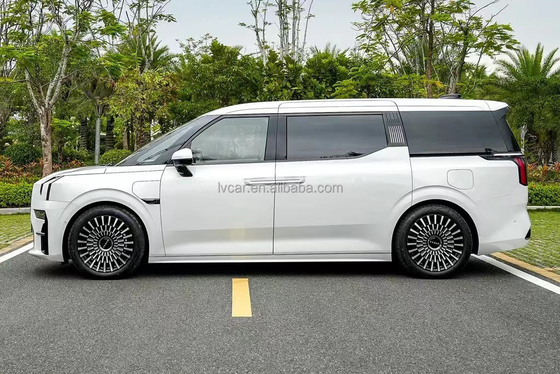 ZEEKR 009 6석 럭셔리 MPV 116kWh 배터리 용량 0.5시간 충전 시간