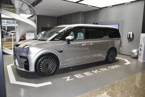 ZEEKR 009 6석 럭셔리 MPV 116kWh 배터리 용량 0.5시간 충전 시간