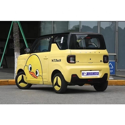 후면 카메라가 장착된 지일리 판다 미니 에너지 차량 200km 범위와 3 실린더
