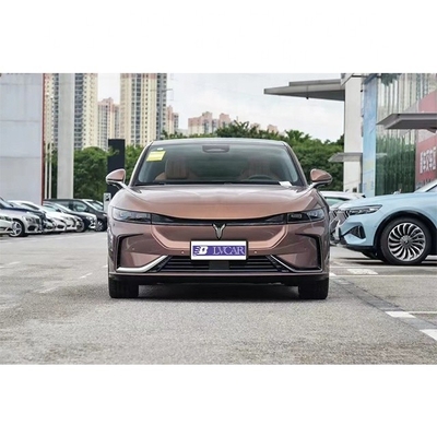 보야 체이징 라이트를 소개합니다. 4.1-6L 엔진 용량 5개의 문 5석 세단
