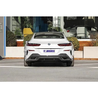 BMW 840i 2023 4개의 문과 전기 후창을 가진 고마력 성능 자동차